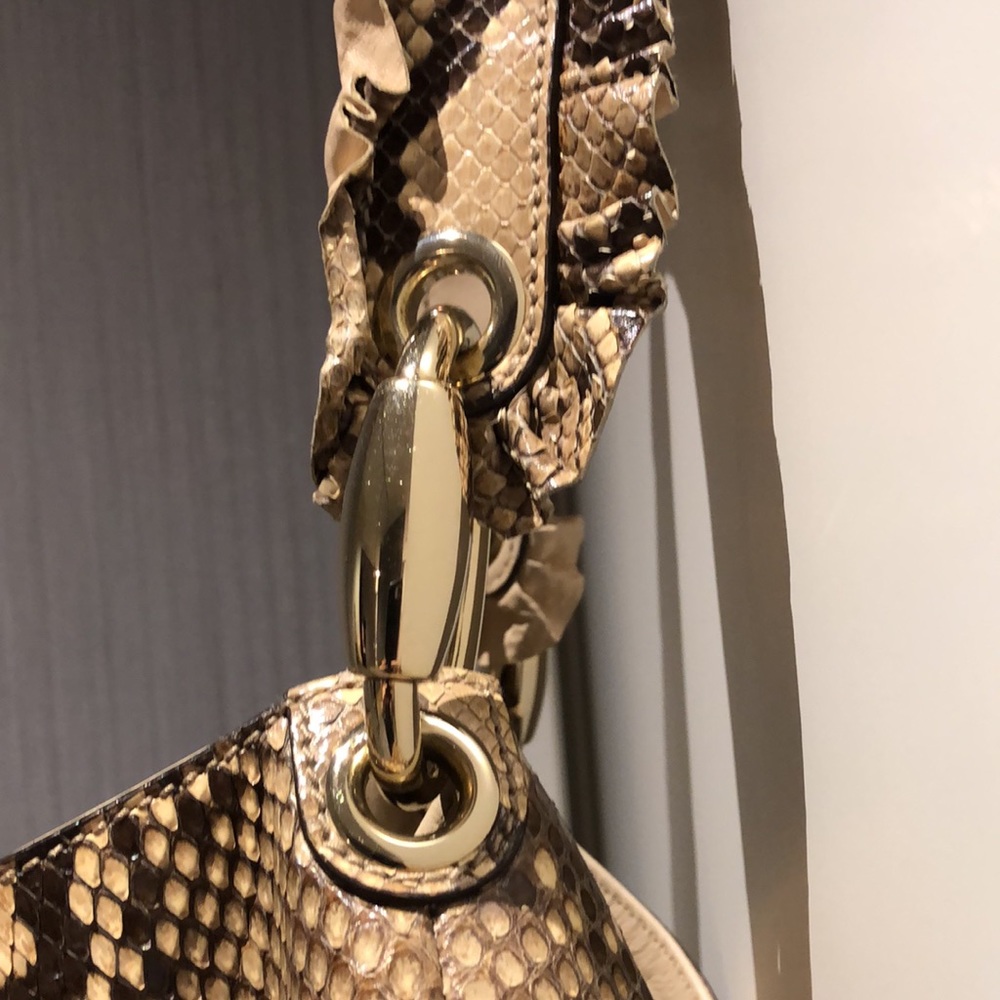 🍒HPx2🍒Gucci Python Hobo - Picture 4 of 7